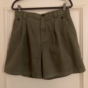 Topshop Pleated 6” Short